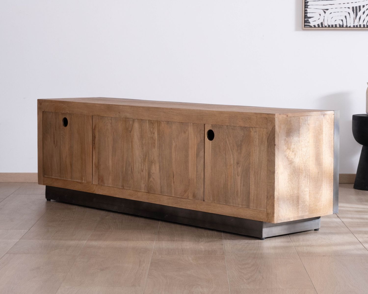 Grand banc TV 180 cm en manguier style épuré  "Santo" avec portes et tiroirs