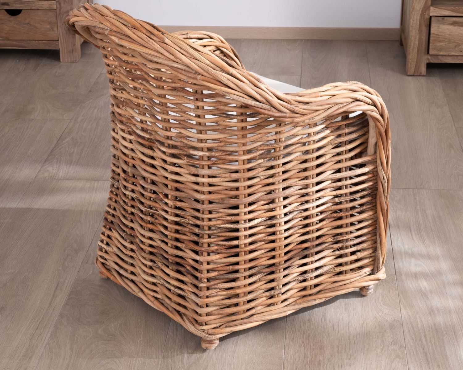 Fauteuil extérieur en rotin tressé avec coussin d'assise "Taipa Beach"