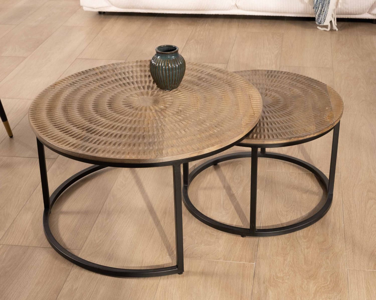 Ensemble de 2 tables basses rondes gigognes noires plateau bois "Joe"