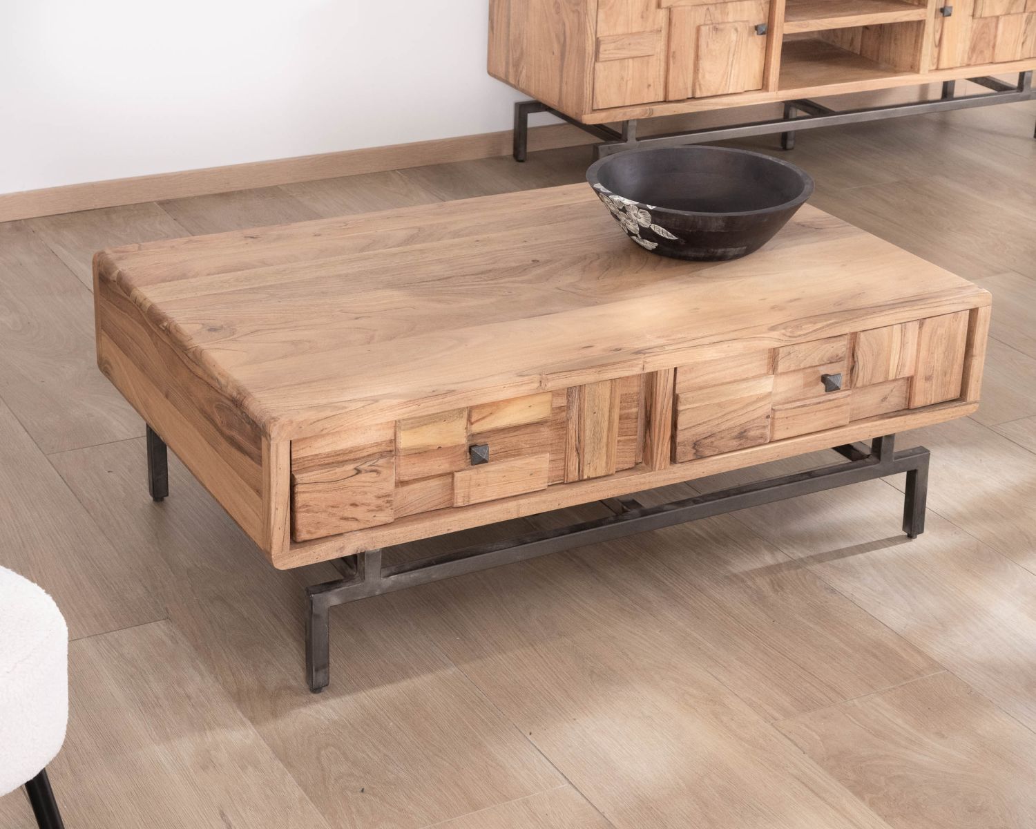 Table de salon design rétro en acacia et métal "Puzzle" 2 tiroirs