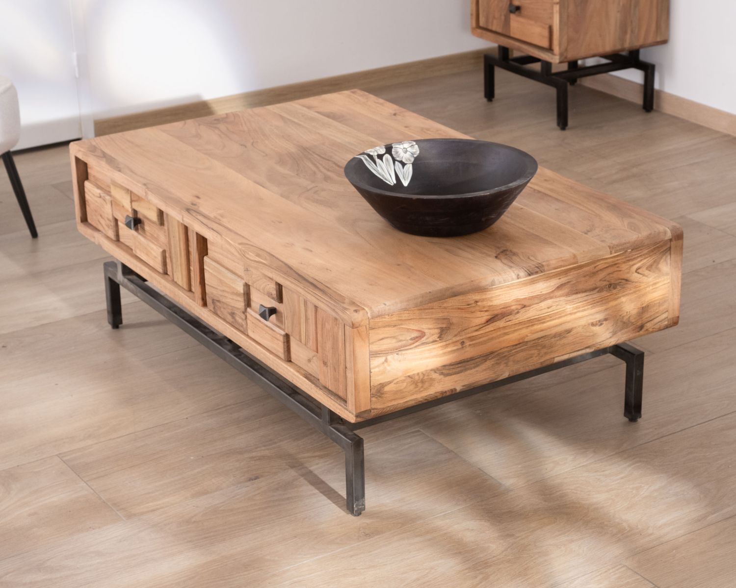 Table de salon design rétro en acacia et métal "Puzzle" 2 tiroirs