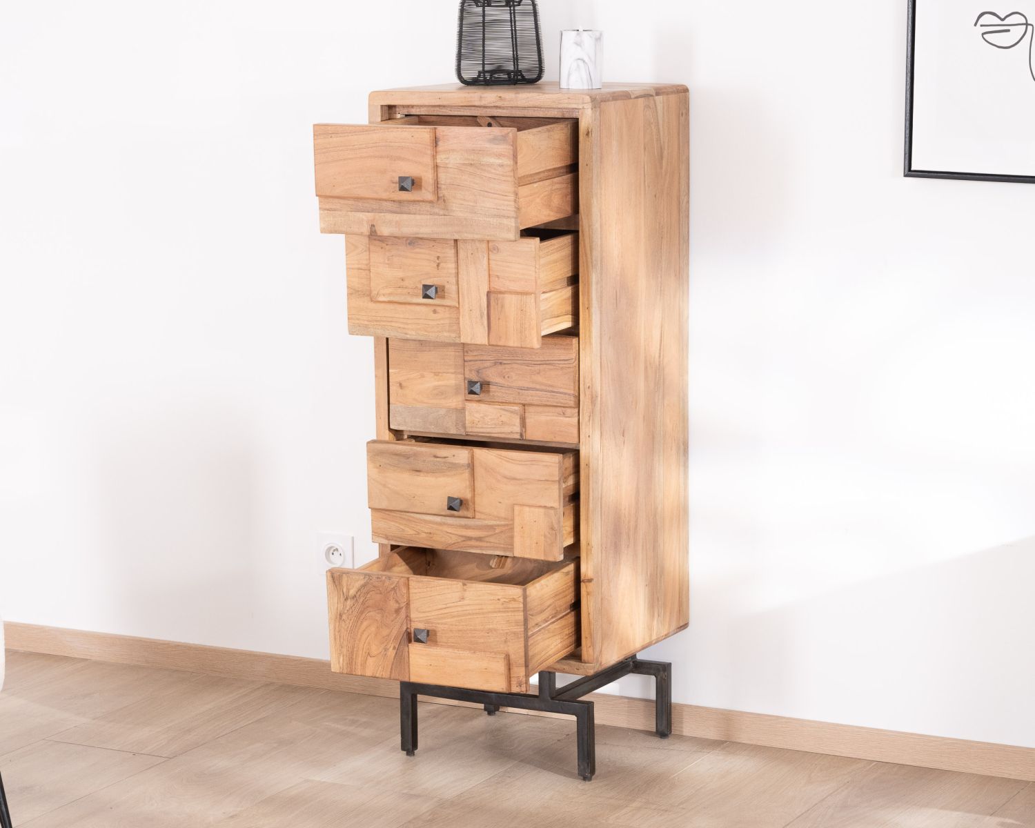 Petite commode rétro 5 tiroirs en acacia et métal "Puzzle"