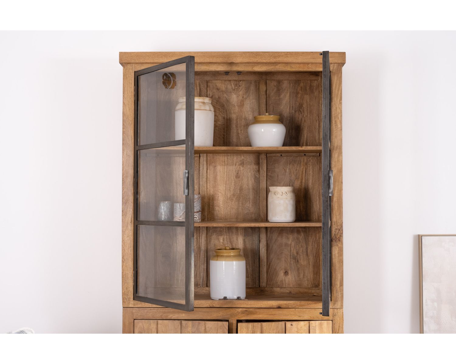 Petit vaisselier contemporain 120 cm en manguier avec portes vitrées et bois "Presolino"