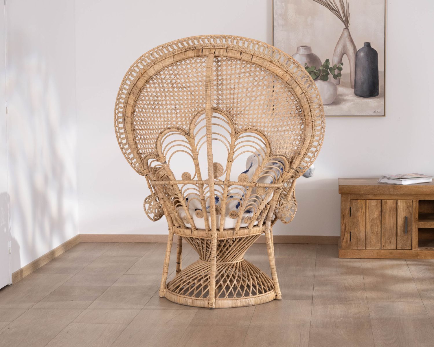Fauteuil en rotin tressé à la main style Emmanuelle collection "Taipa Beach"