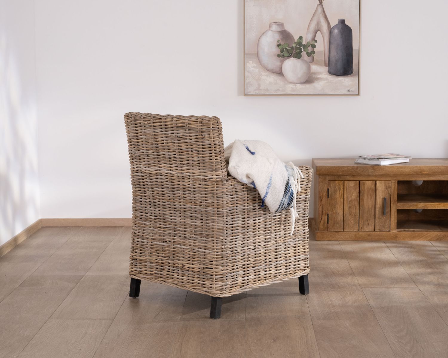 Grand fauteuil de jardin confort en kubu grisé et tissu "Balangan Beach"