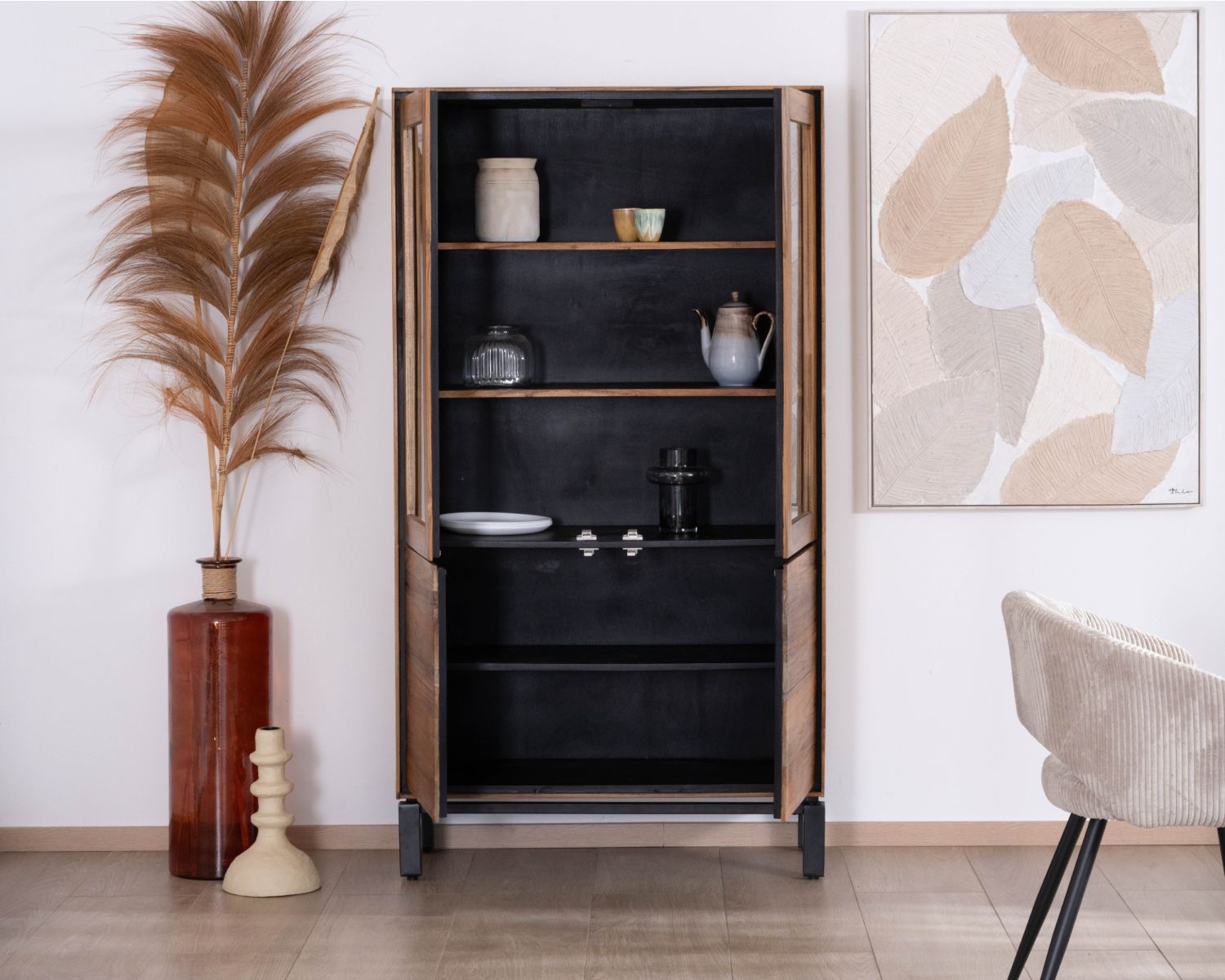 Petit vaisselier vitré esprit contemporain "Olonie" en teck naturel, acacia et métal noir