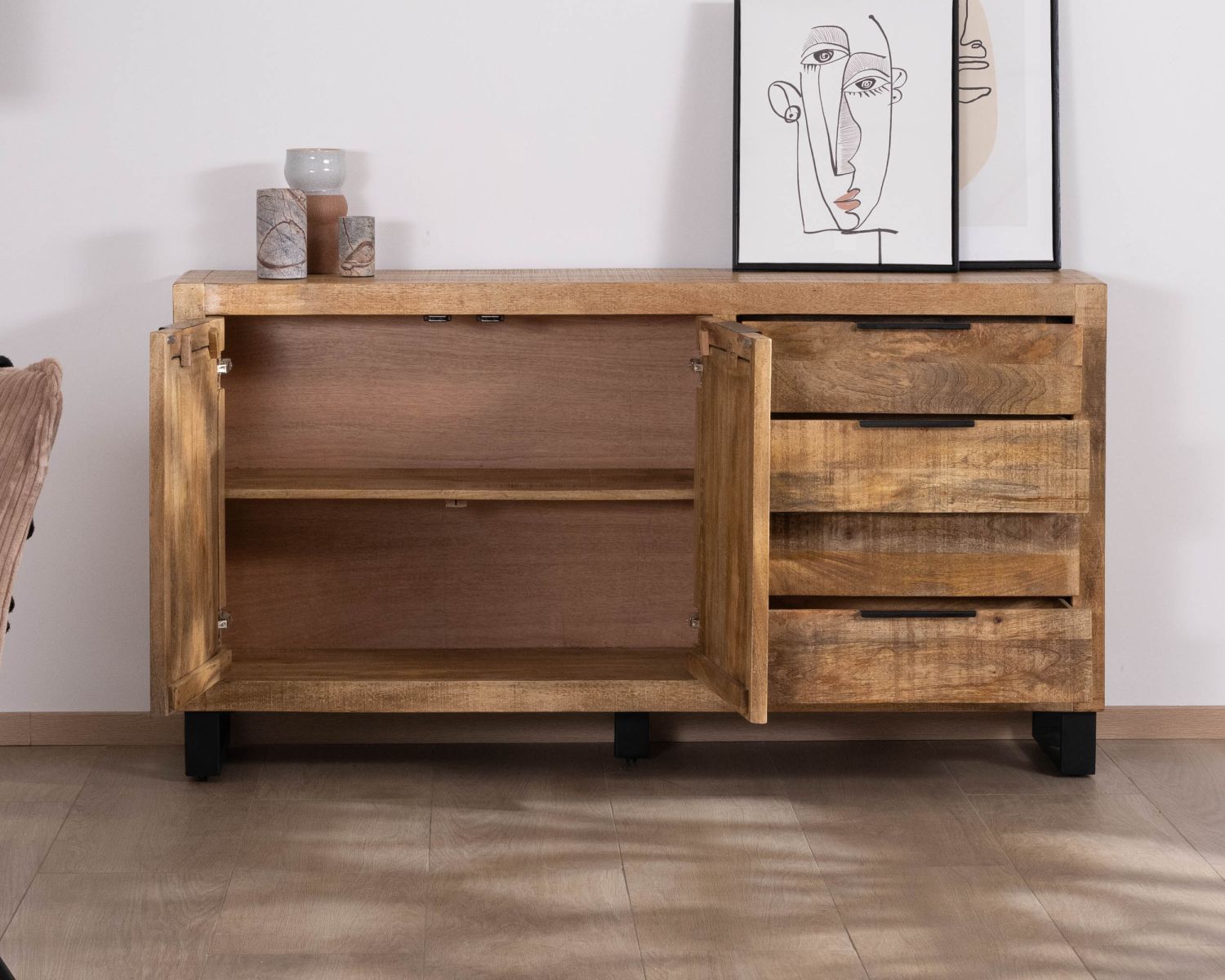 Buffet en manguier avec décor strié noir réversible "Manoha"