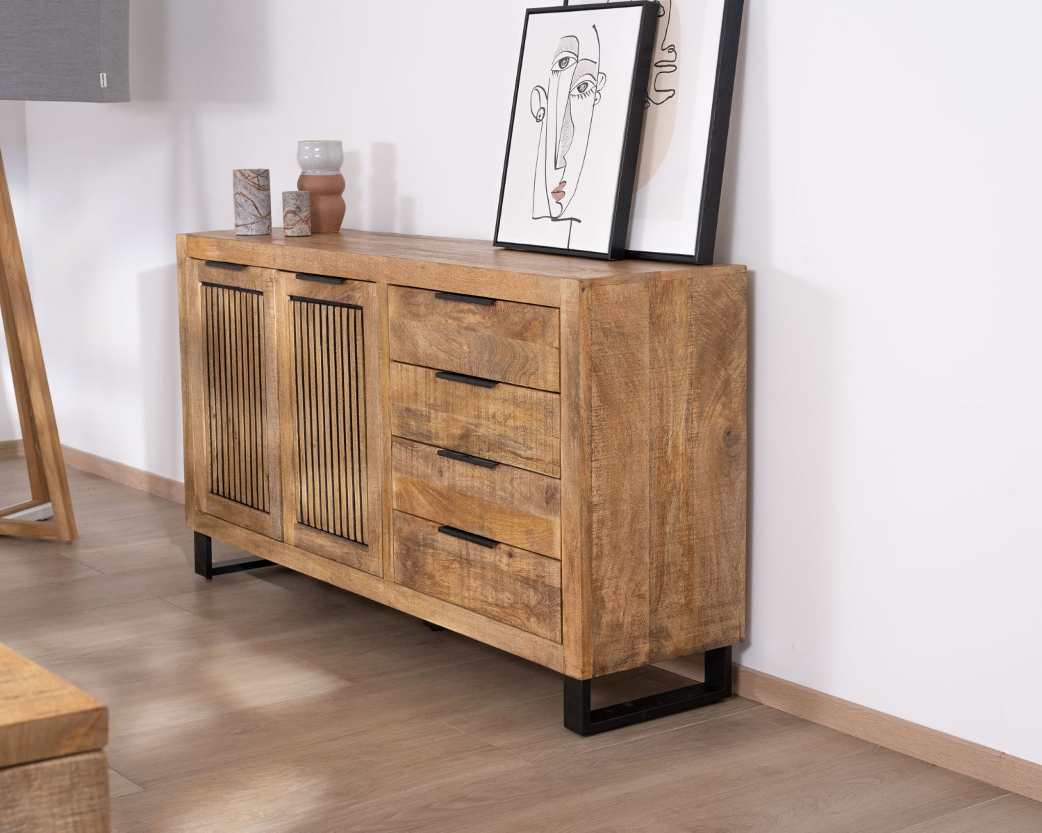 Buffet en manguier avec décor strié noir réversible "Manoha"
