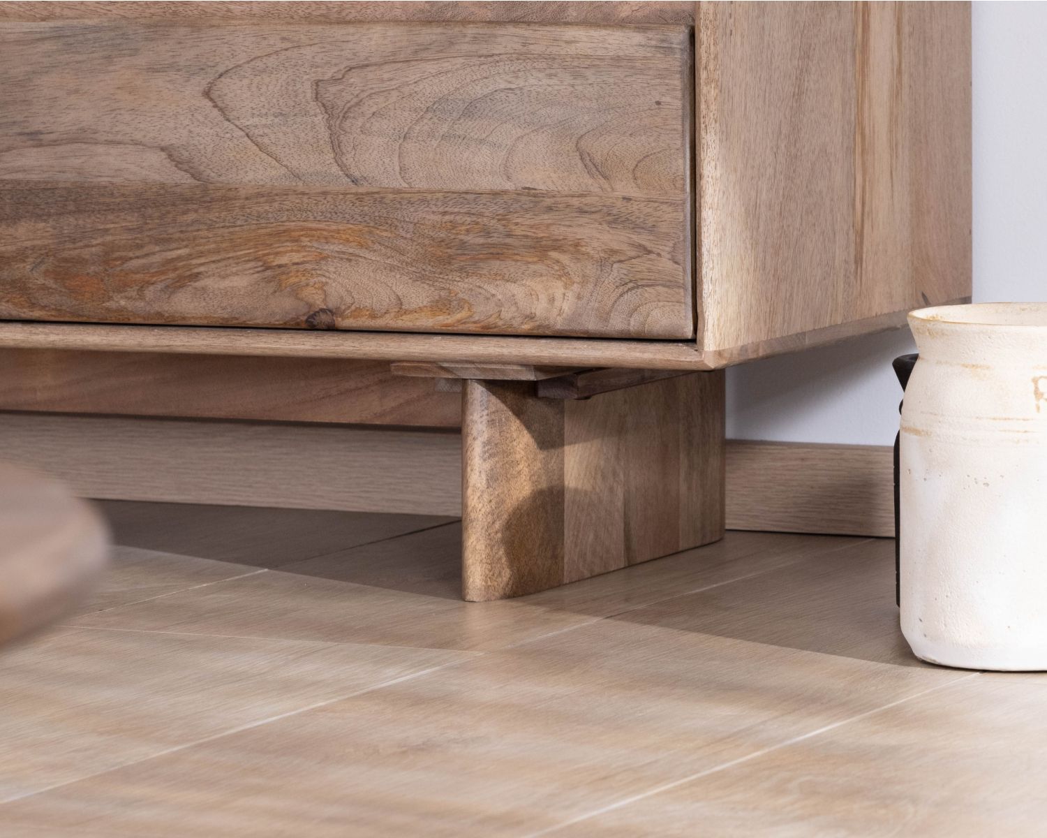 Commode 9 tiroirs en bois massif de manguier "Geta" Style Japandi