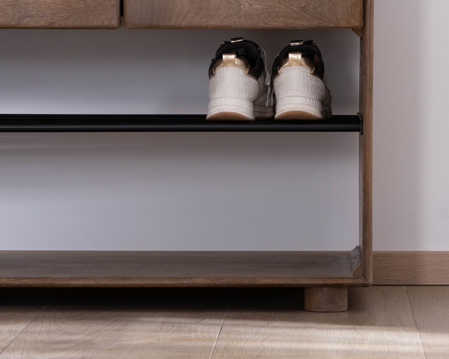 Meuble à chaussures en manguier massif "Geta" avec rangements