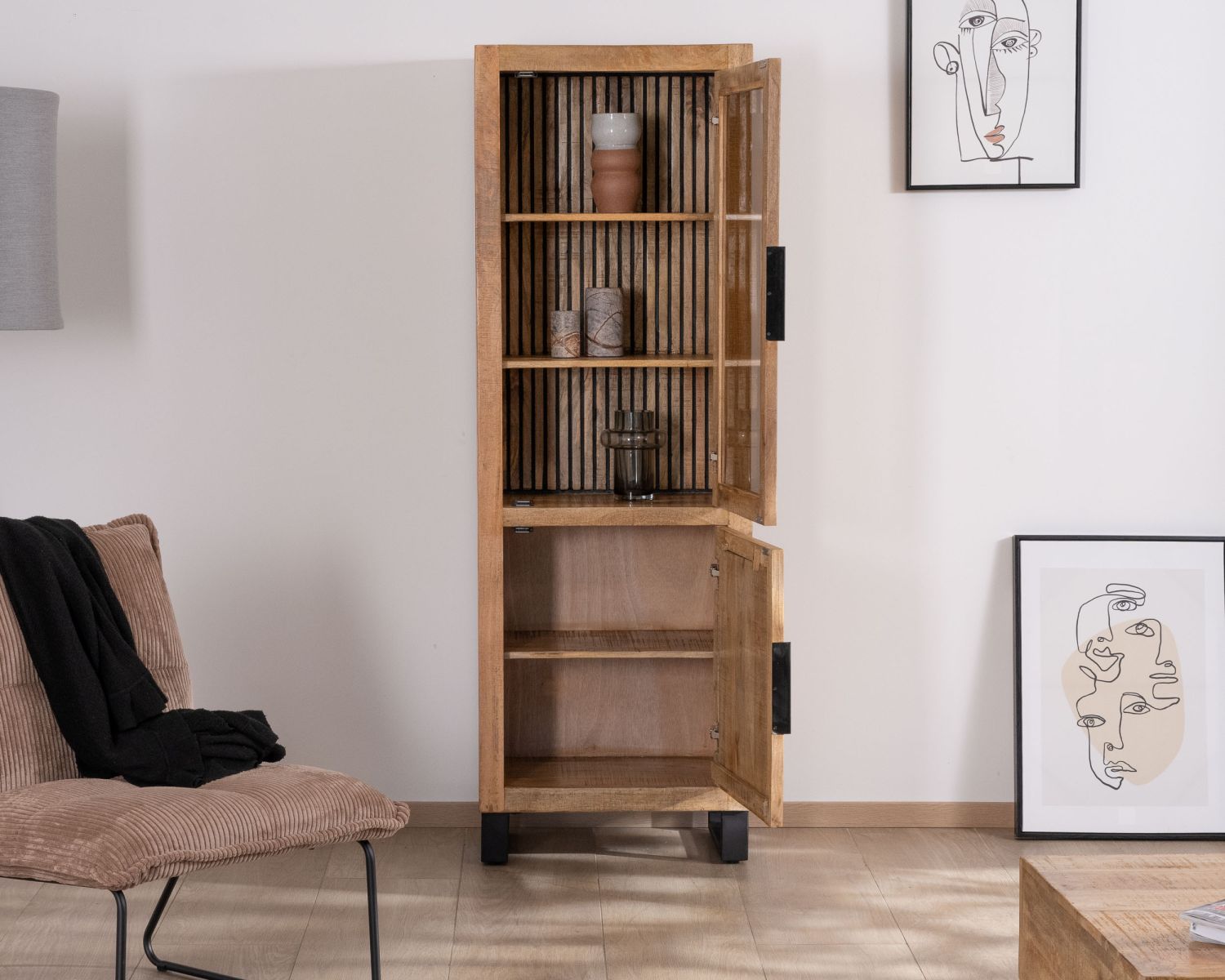 Vitrine 2 portes en manguier "Manoha" avec façade décor réversible