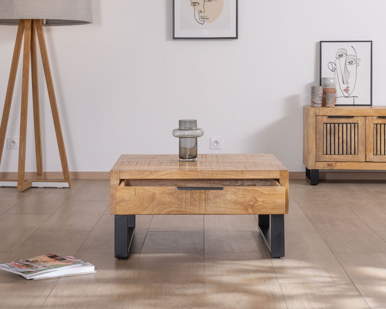 Table basse carrée 80 cm en manguier et pieds métal "Manoha" avec grand tiroir