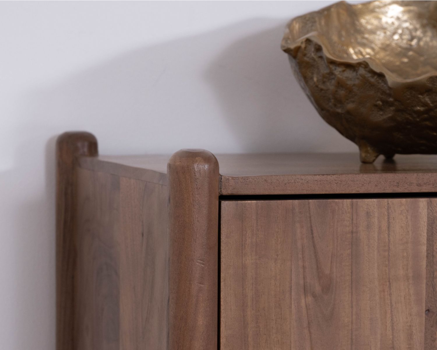 Buffet en acacia massif "Yona" 4 portes design épuré