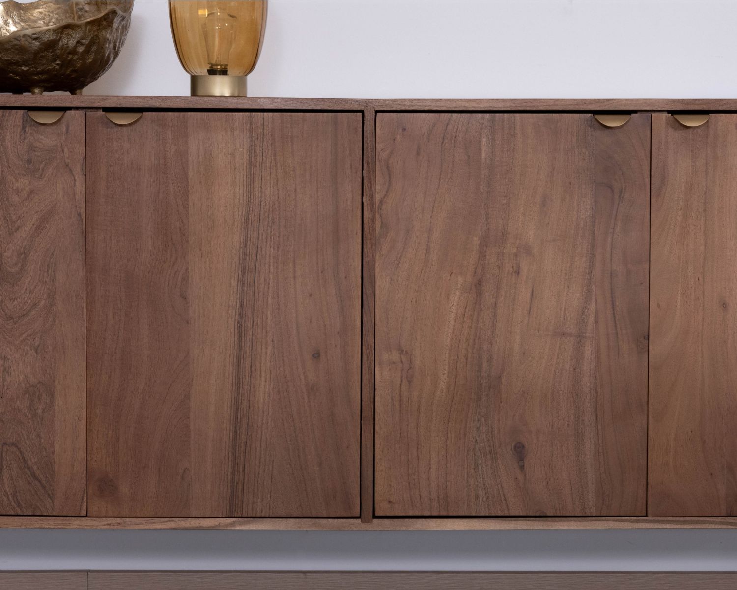 Buffet en acacia massif "Yona" 4 portes design épuré