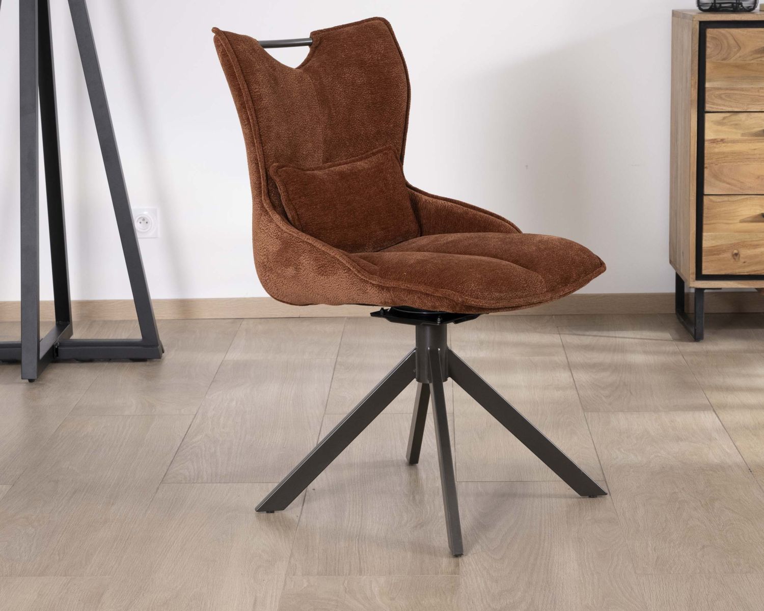 Lot de 2 chaises tournantes style rétro "Biorg" en tissu rouille