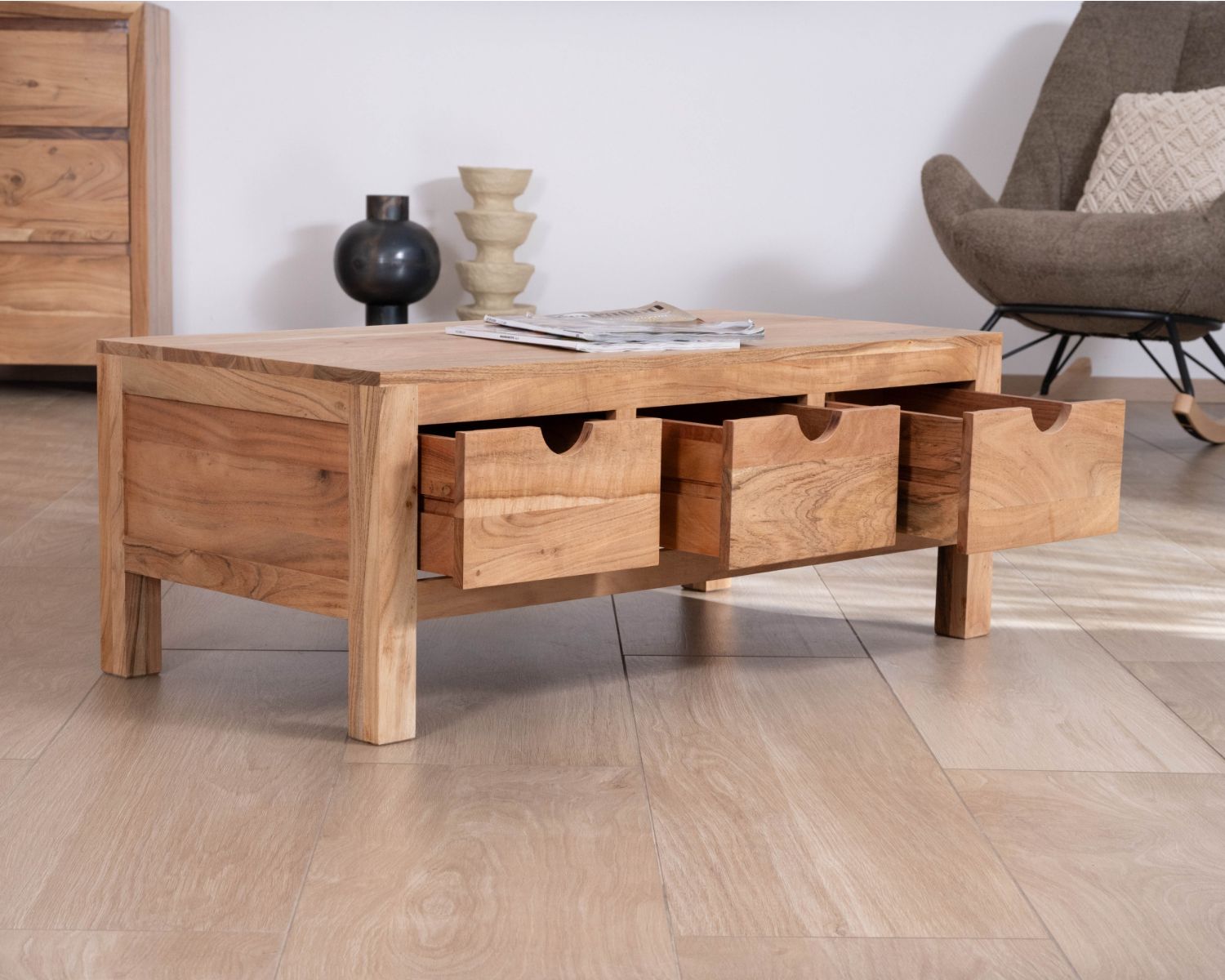 Table basse rectangulaire en acacia massif " Nüma" 100 cm avec tiroirs