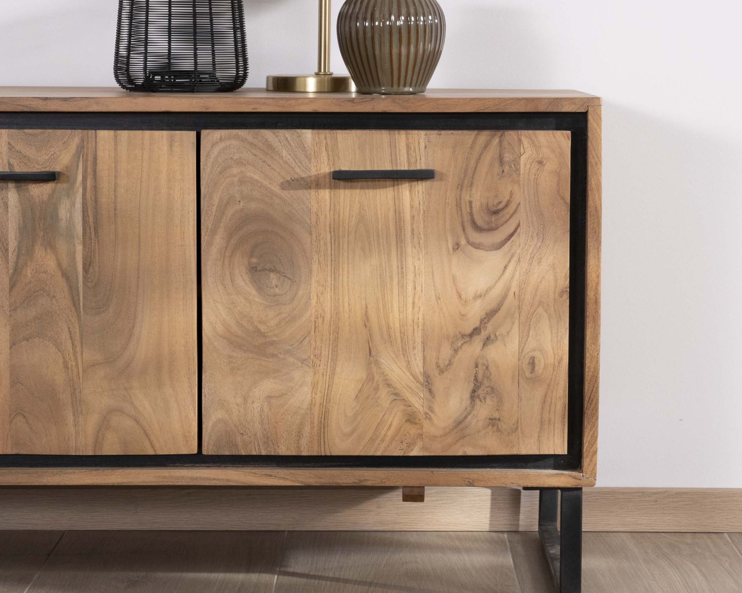 Meuble télé industriel en acacia 180 cm "Baltik"