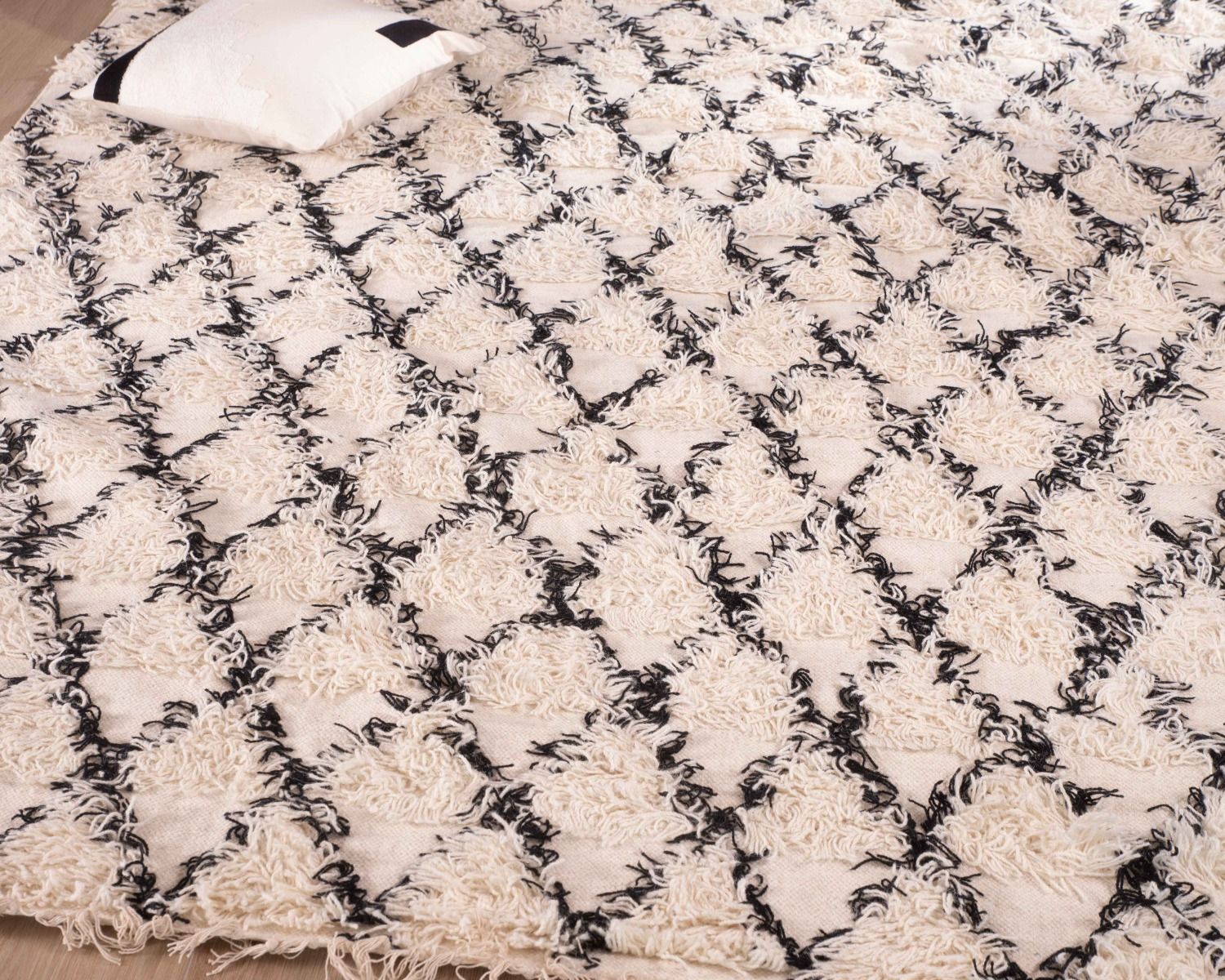 Grand tapis en coton et laine 200x300cm "Chart"