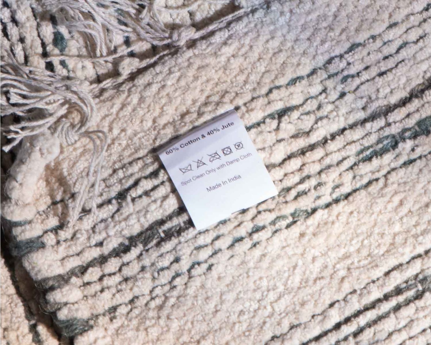 Grand tapis tissé main coton et jute "Foreign" format 300x200cm