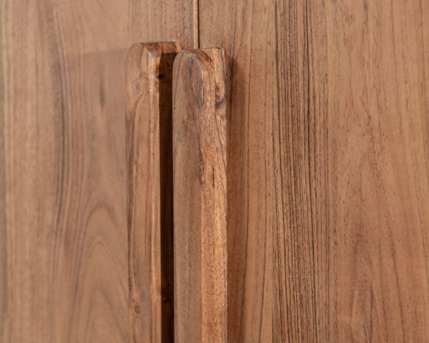 Buffet design épuré en acacia "Melody" 3 portes 145 cm
