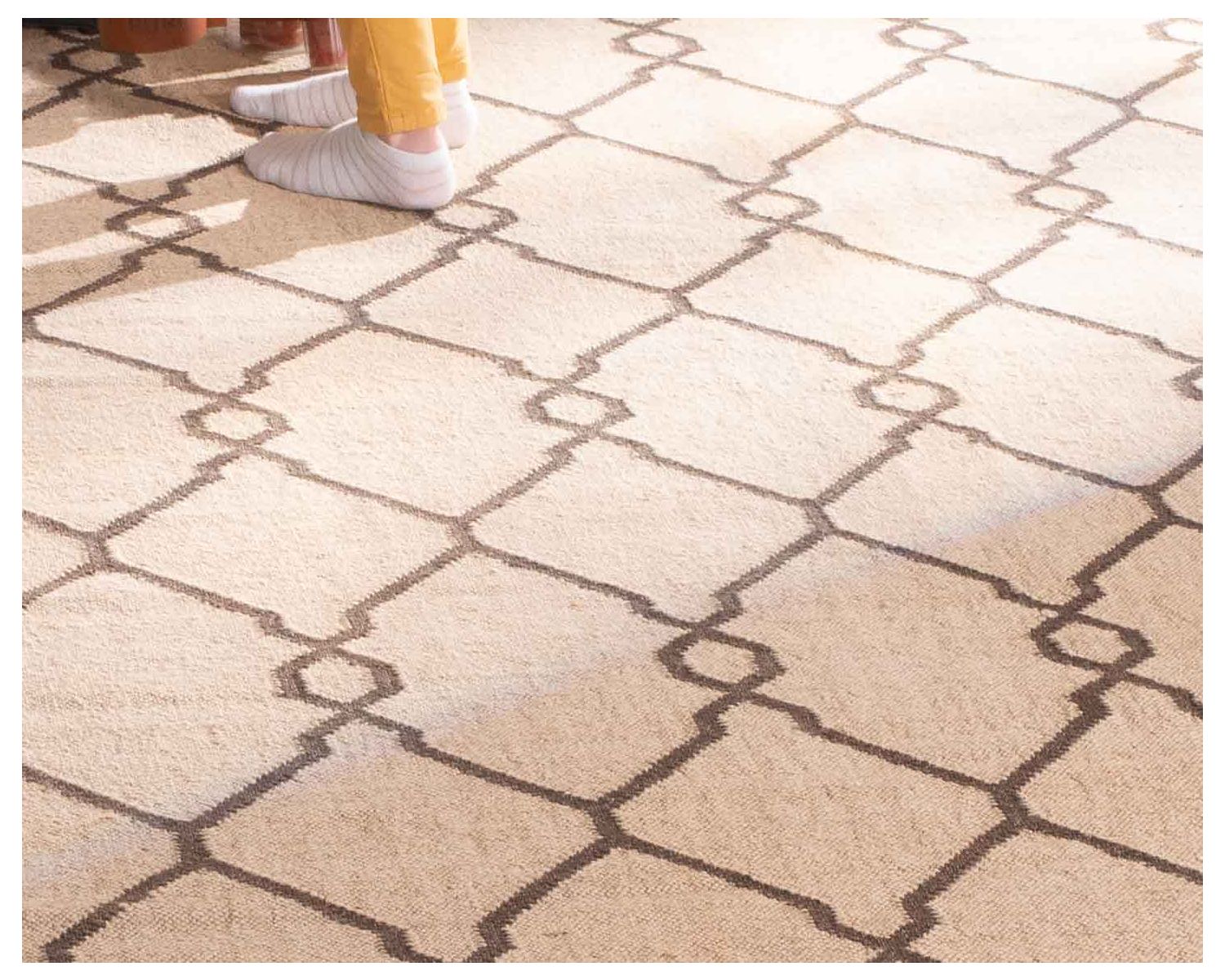 Tapis kilim beige motif berbère en laine et jute "Cocoon" format 120x180 cm