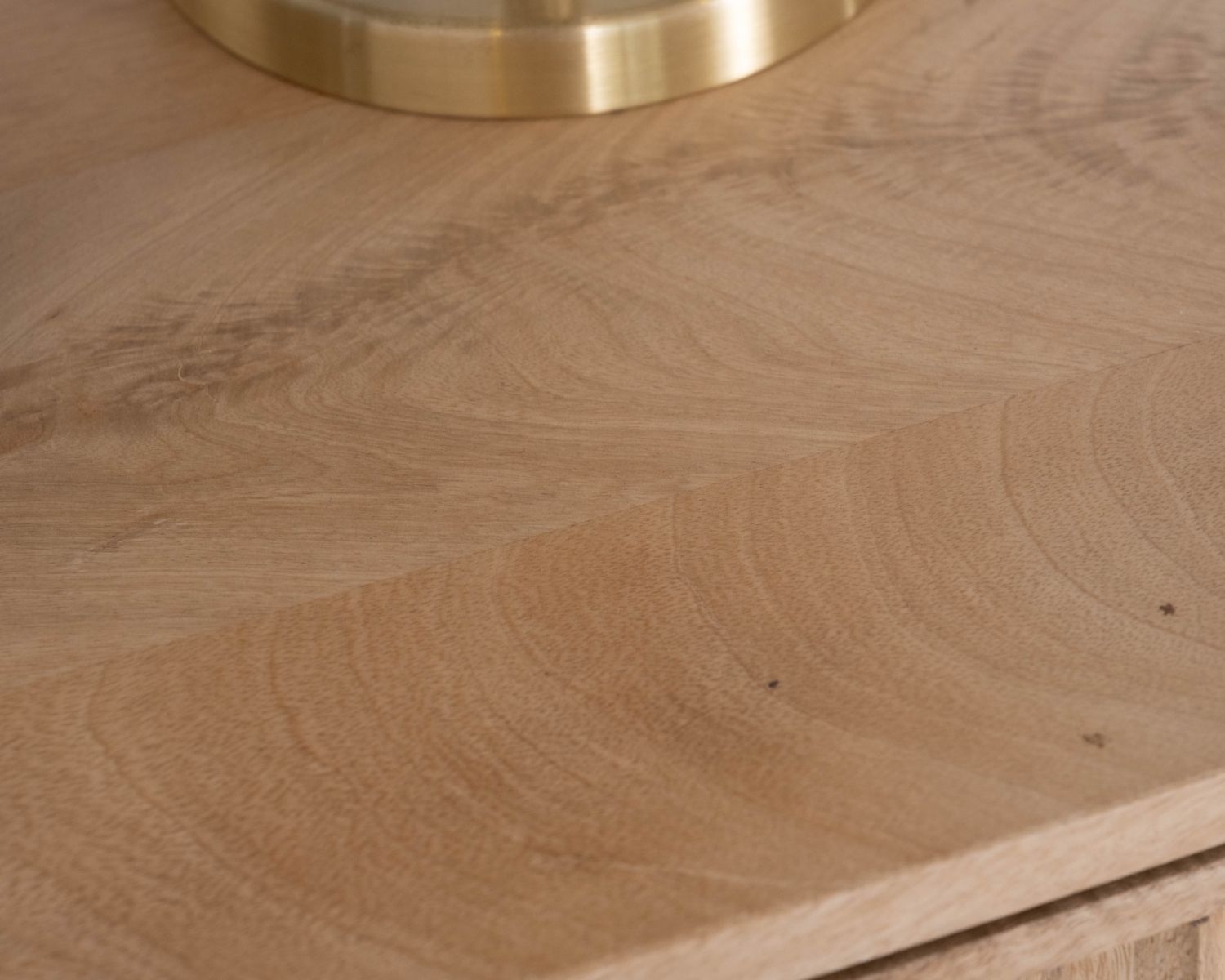 Buffet 3 portes en manguier massif façades cannelées "Lanora" Style Japandi contemporain