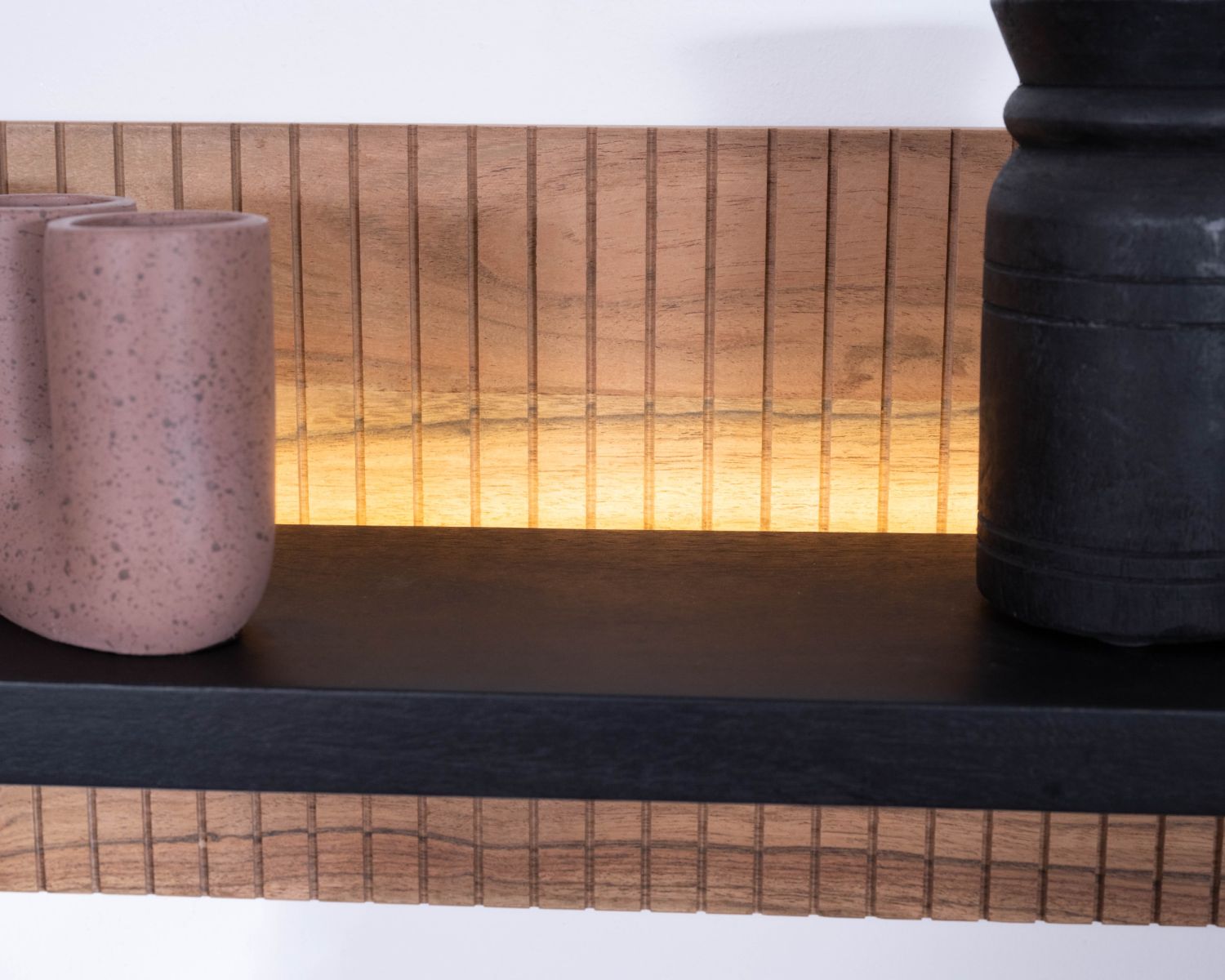 Etagère murale en acacia avec éclairage LED "Bopee"