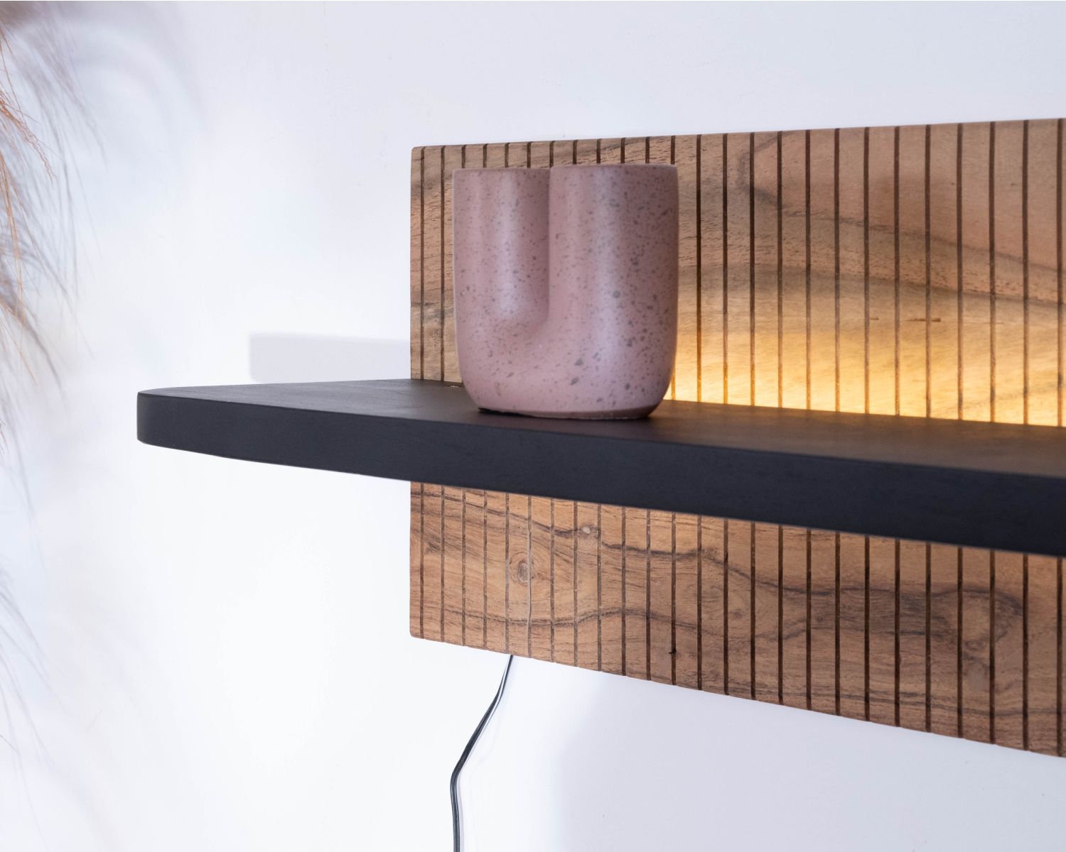 Etagère murale en acacia avec éclairage LED "Bopee"