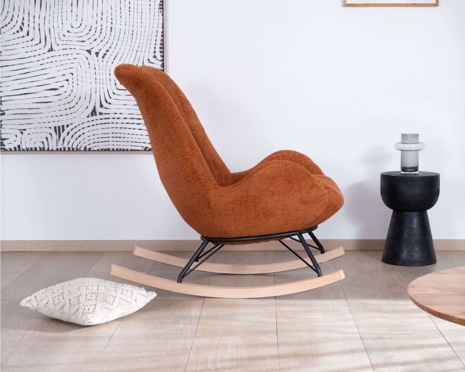 Fauteuil à bascule contemporain en tissu bouclette rouille "Calista"
