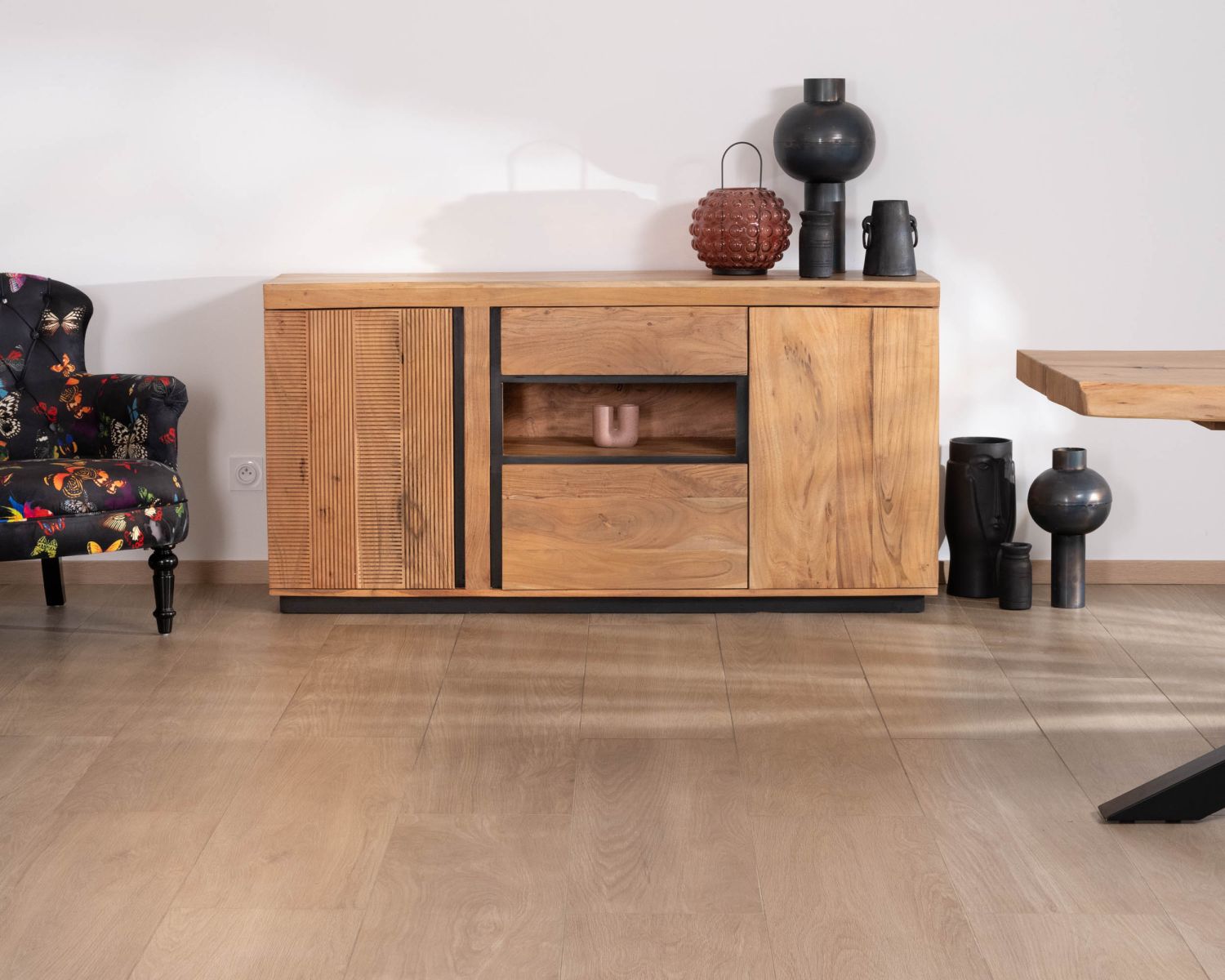 Buffet ultra contemporain avec niche éclairage LED "Lumino"