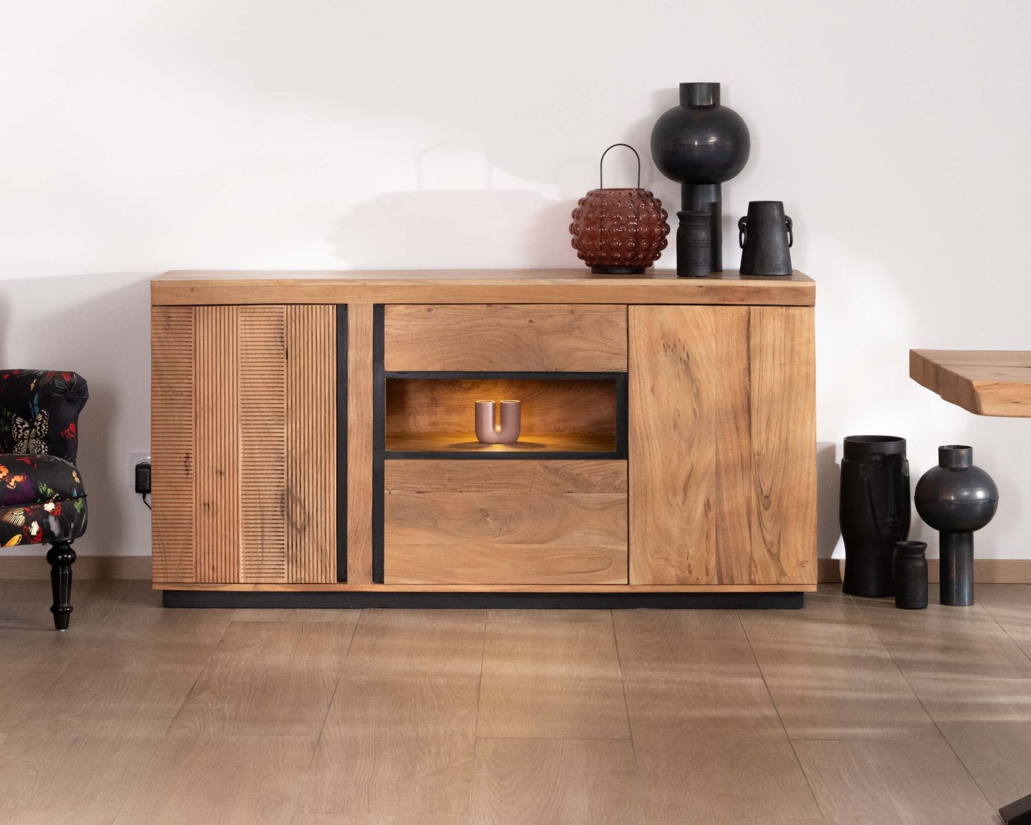 Buffet ultra contemporain avec niche éclairage LED "Lumino"