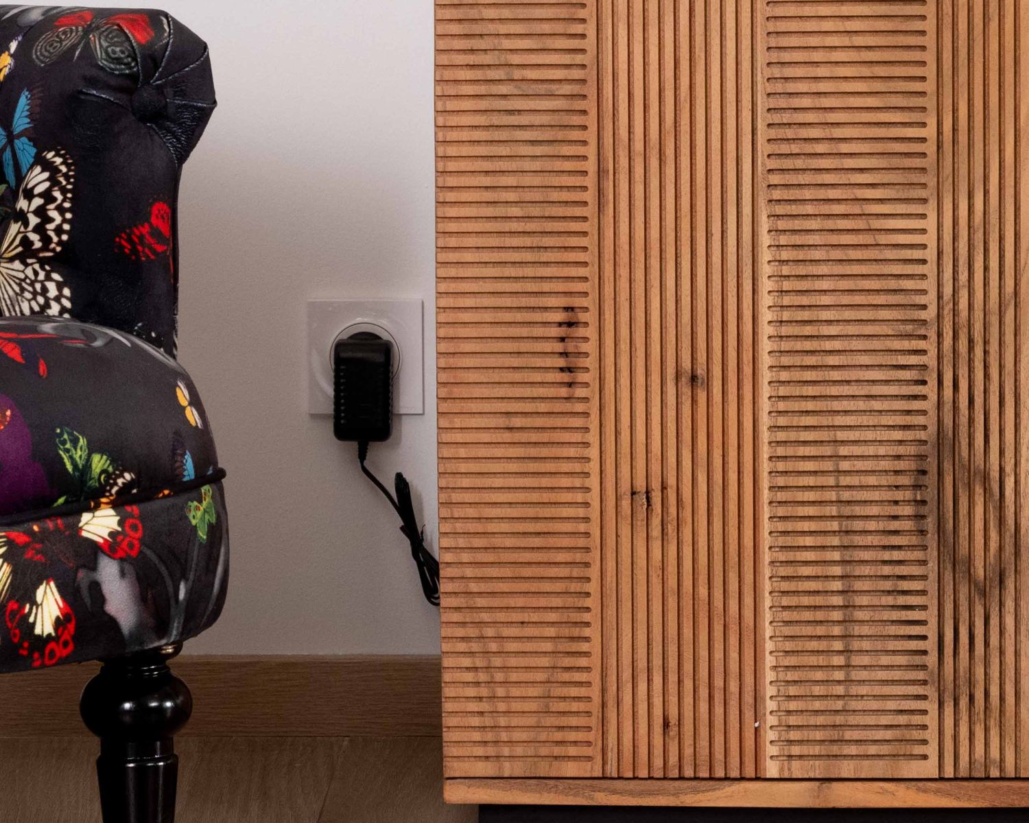 Buffet ultra contemporain avec niche éclairage LED "Lumino"