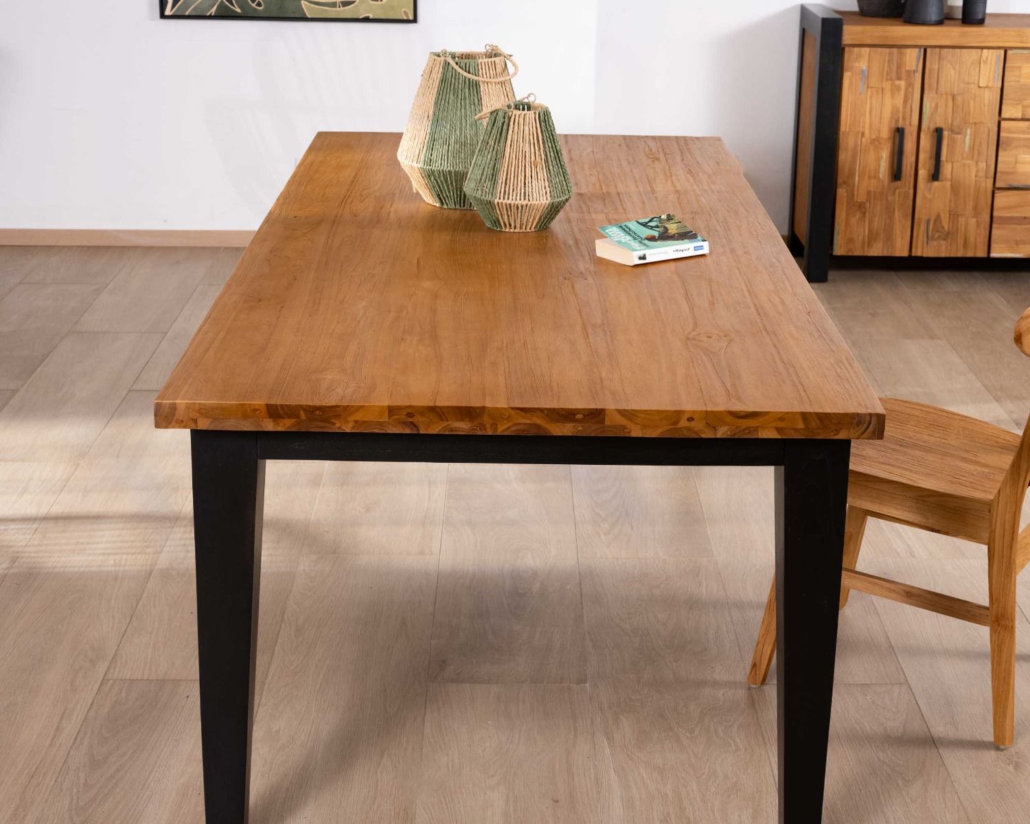 Table à manger rectangulaire en teck 220 cm "Clarke" pieds noirs