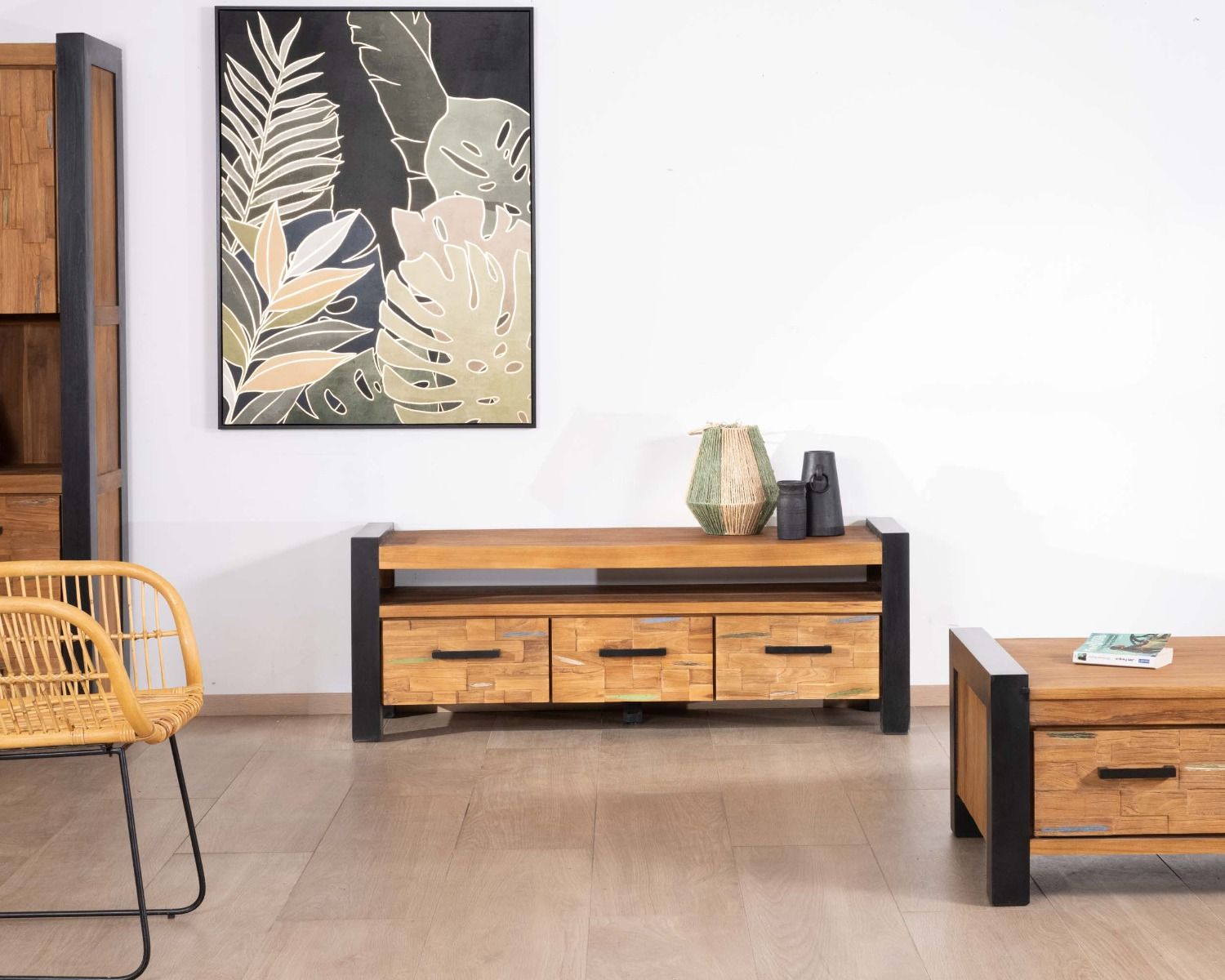 Meuble TV 150 cm en teck massif et recyclé "Clarke"