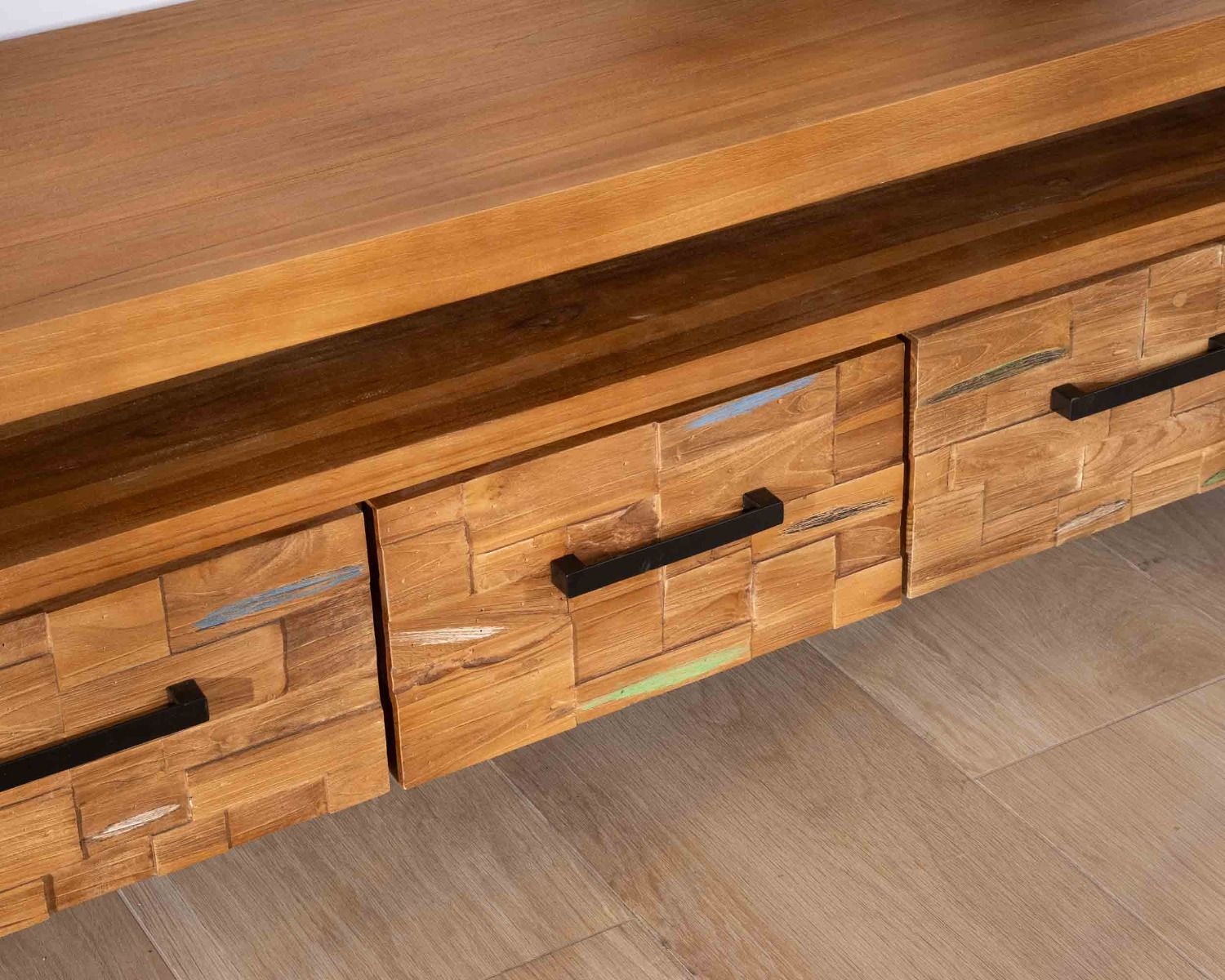 Meuble TV 150 cm en teck massif et recyclé "Clarke"