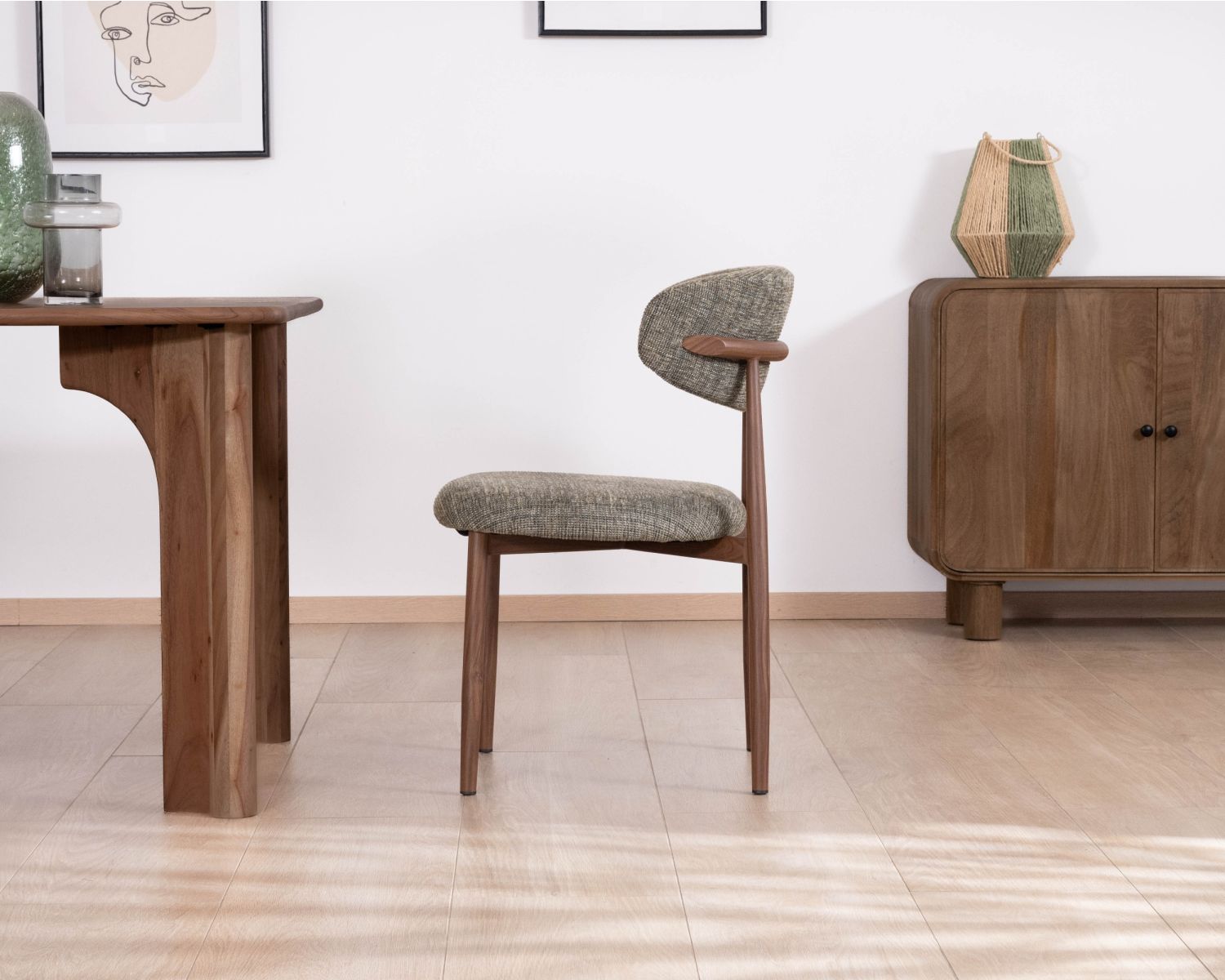 Lot de 2 chaises de repas esprit rétro en tissu tramé kaki "Arpège" pieds aspect noyer