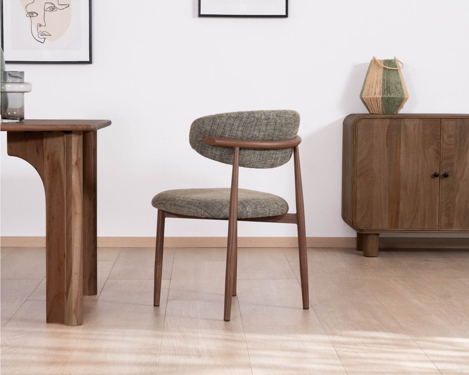 Lot de 2 chaises de repas esprit rétro en tissu tramé kaki "Arpège" pieds aspect noyer