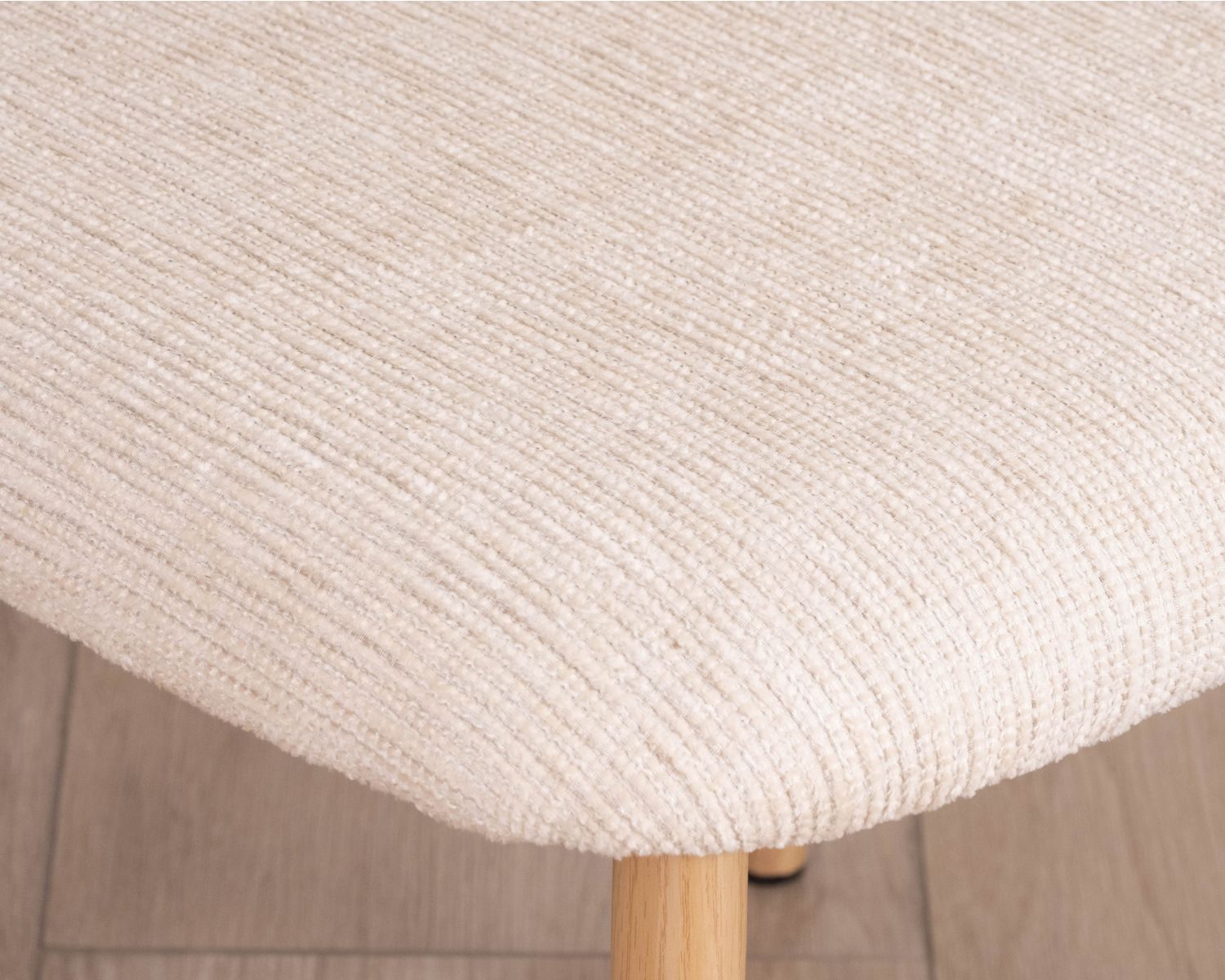 Lot de 2 chaises de repas scandinaves en tissu tramé blanc cassé "Arpège" pieds métal aspect bois clair