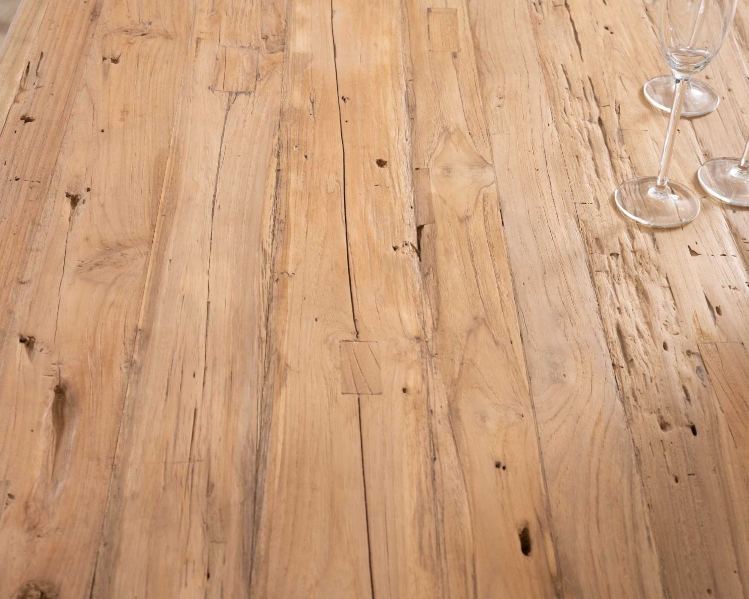 Meuble télé arrondi et façades cannelées en teck recyclé "Troms" 160 cm