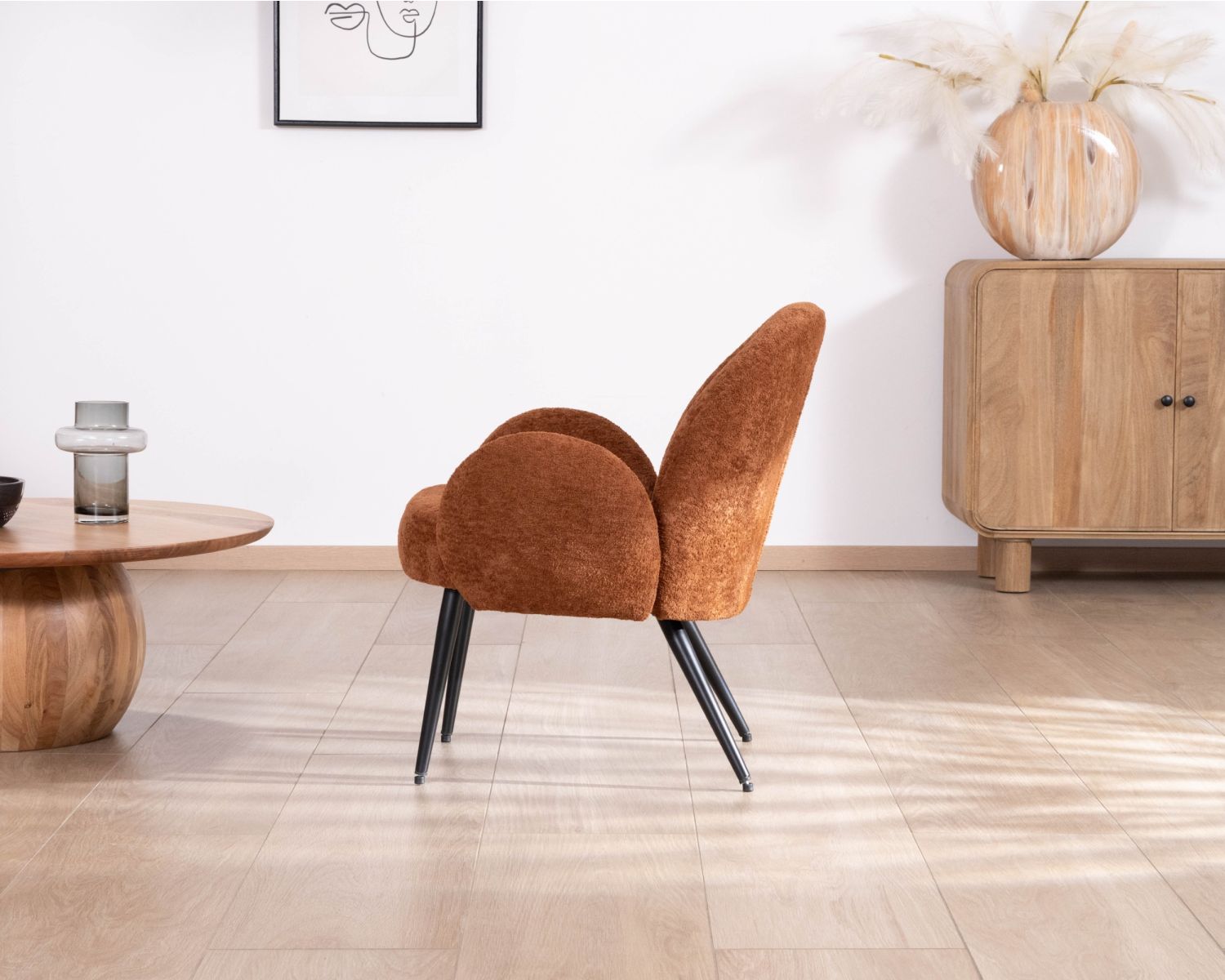 Fauteuil esprit rétro avec accoudoirs en tissu cuivré duveteux "Luno"