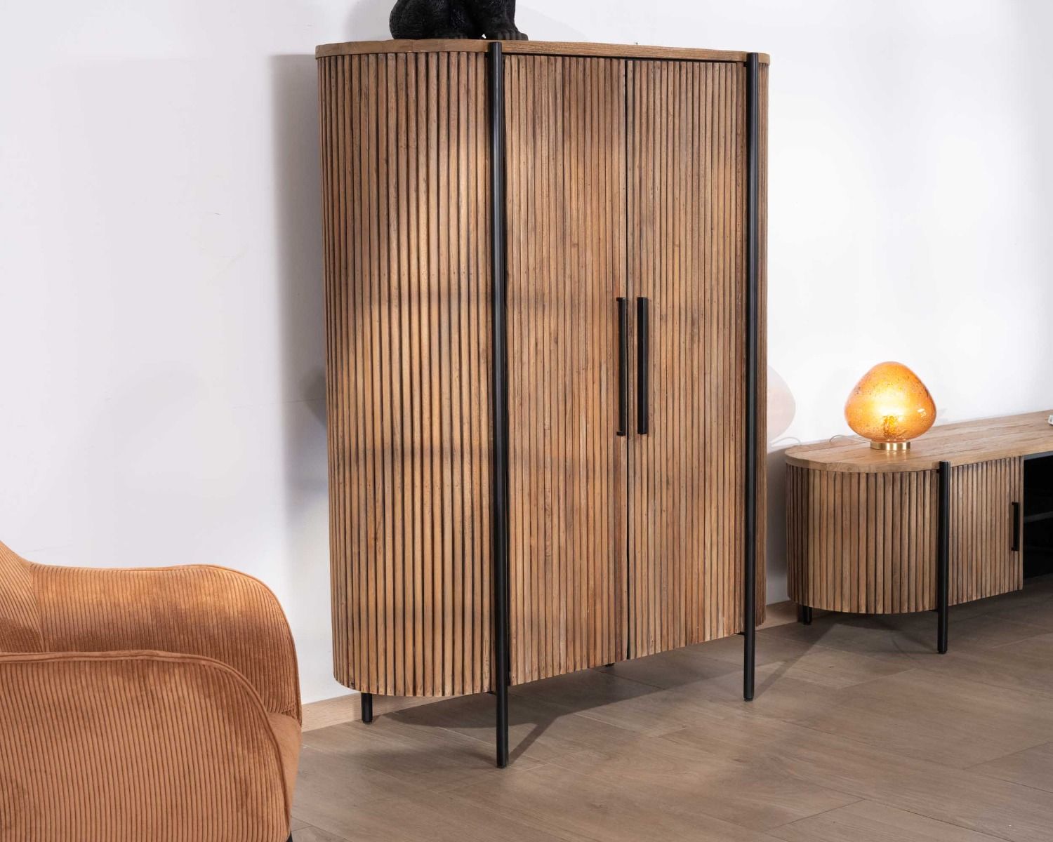 Armoirette arrondie 120 cm en bois exotiques "Troms"