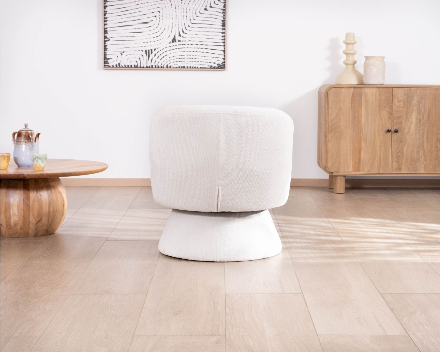 Petite chauffeuse tournante 360° en tissu chenillé blanc "Ladoga"