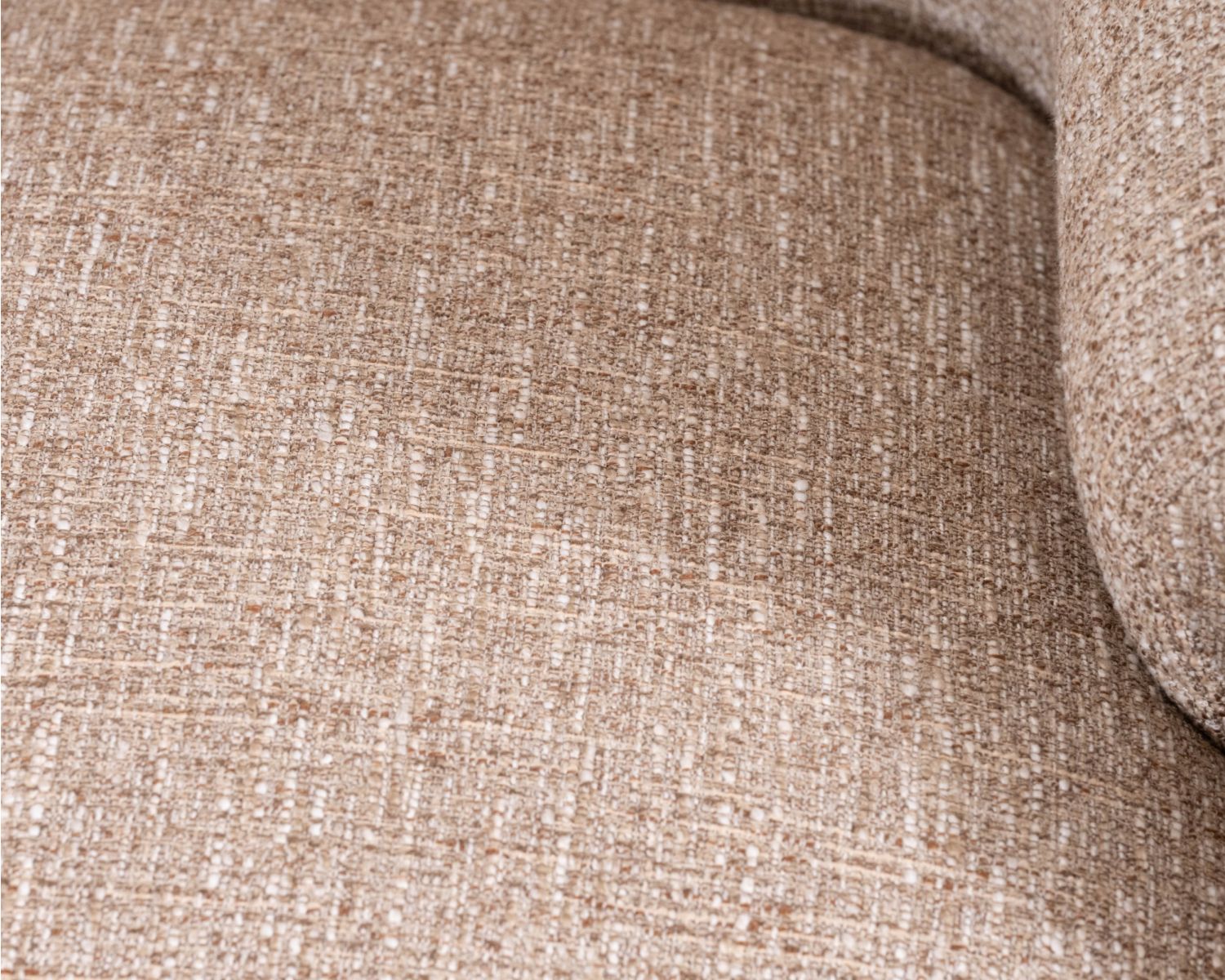 Fauteuil club revisité « Sweet Culture » en tissu marron chiné esprit vintage contemporain