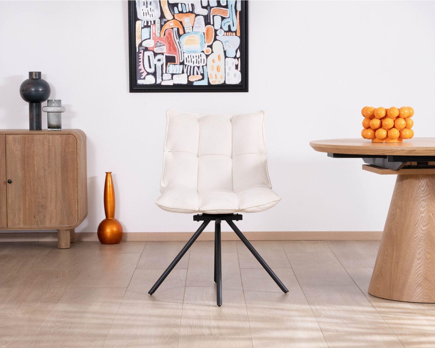 Lot de 2 chaises pivotantes 360° "Cassidy" design et matelassées en tissu blanc cassé