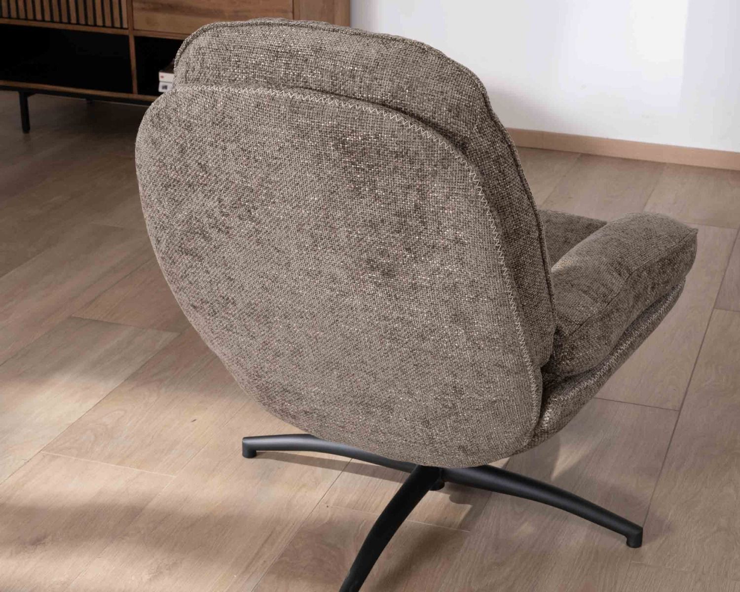 Fauteuil de relaxation vintage avec pouf en tissu taupe "Branson"