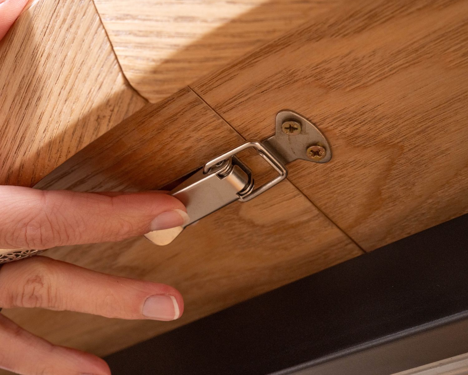 Table à manger ronde 120 cm extensible 160 cm "Oria" style épuré aspect frêne