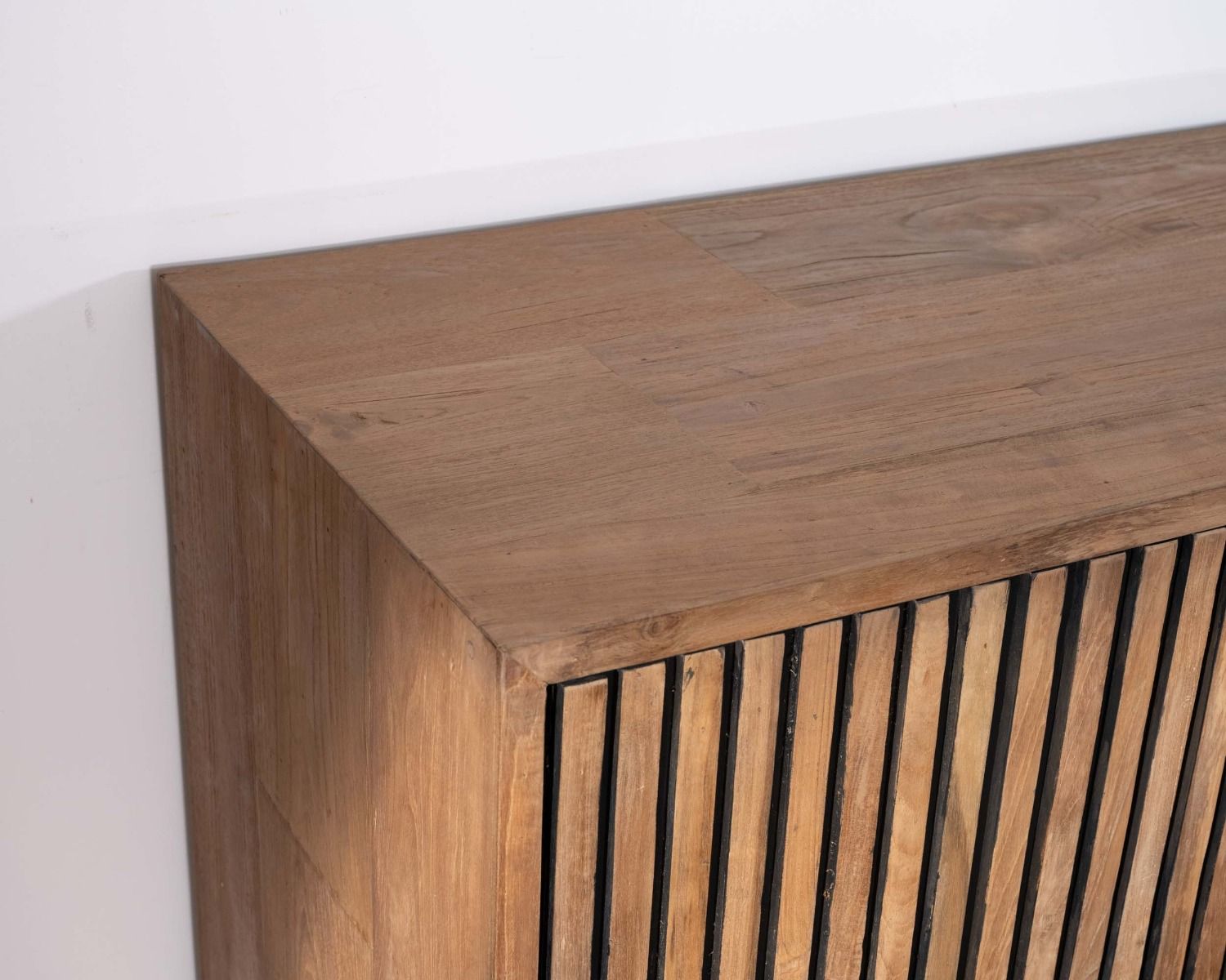 Vaisselier en teck recyclé "Opland" style rétro