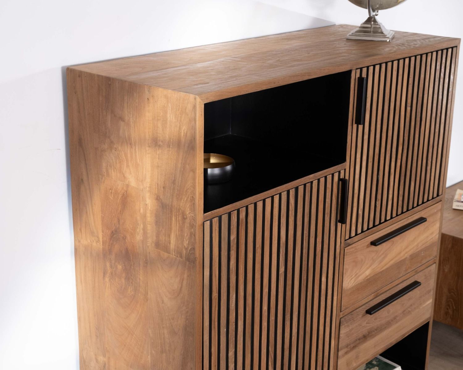 Vaisselier en teck recyclé "Opland" style rétro