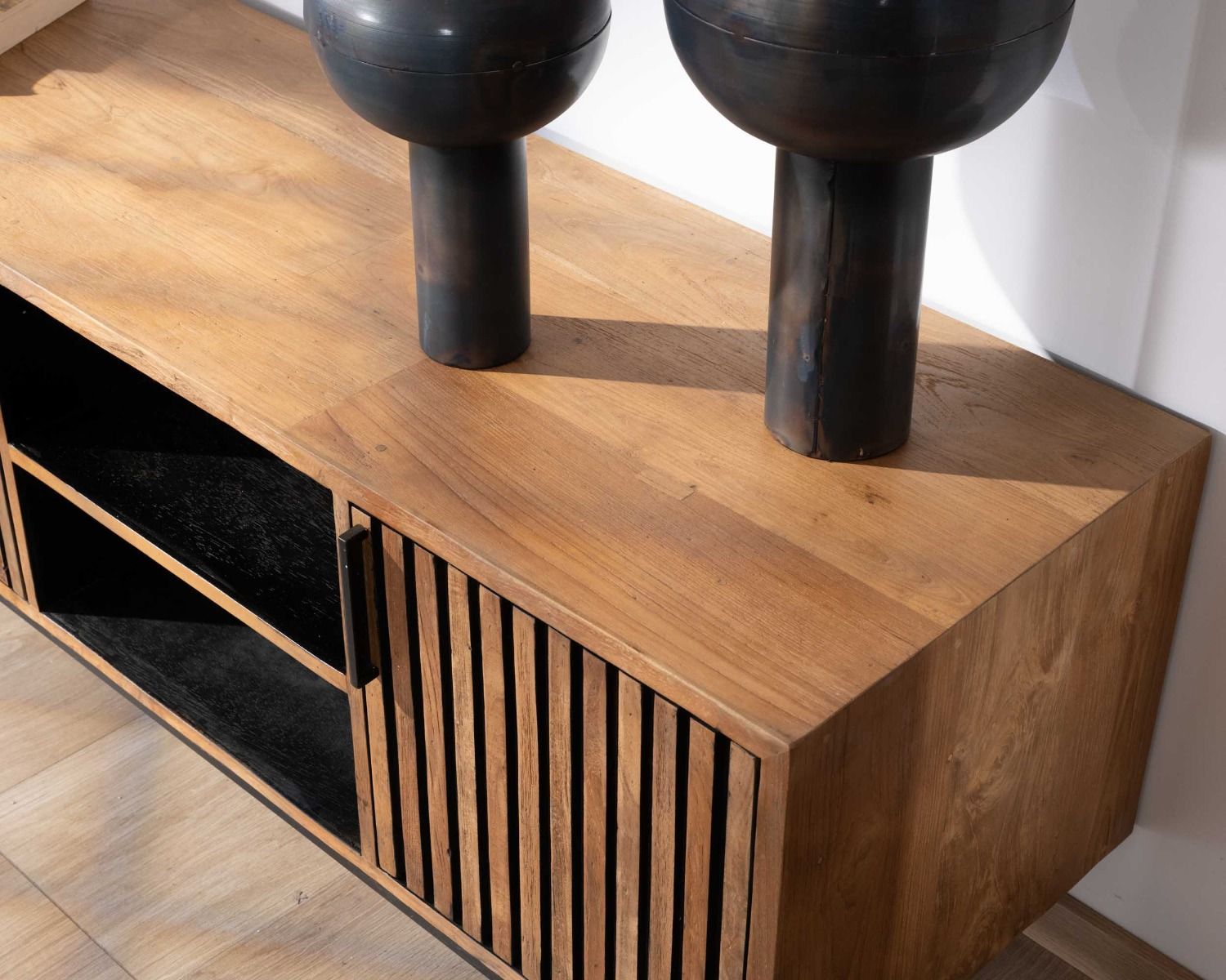 Meuble TV 3 portes en teck style rétro "Opland" 160 cm