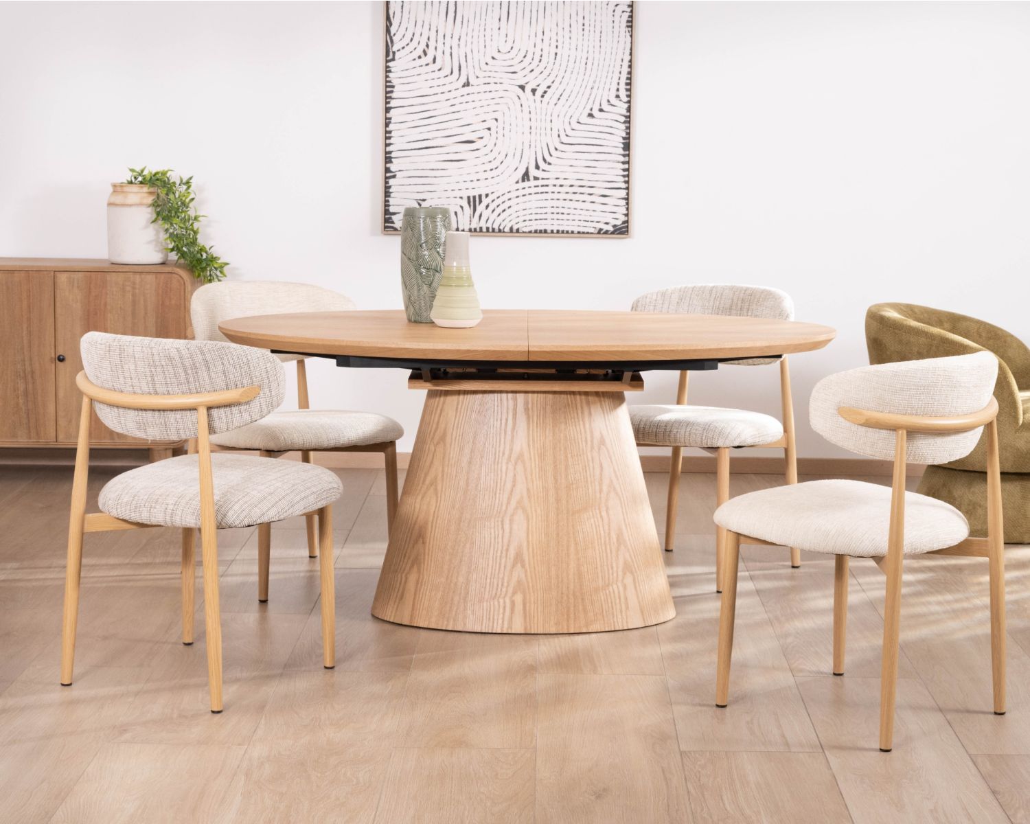 Table à manger ovale extensible 160-200 cm aspect chêne "Oria" style contemporain épuré